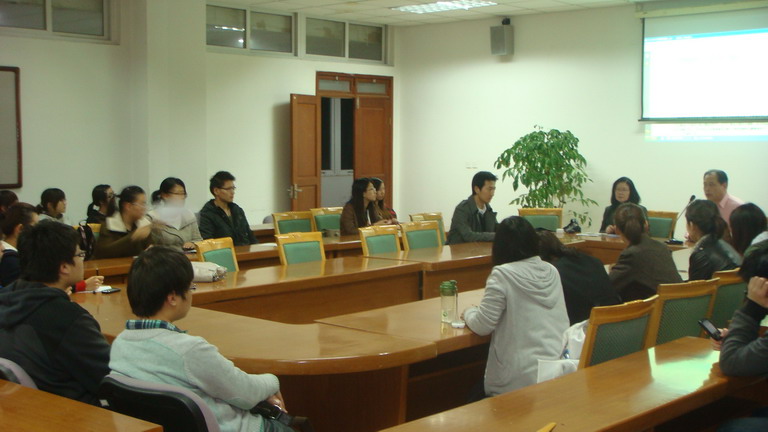 出国留学路,让人生更精彩—记美国UCR出国留学座谈会